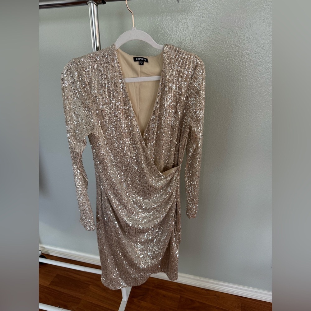 Express Beige Sequin V-Neck Long Sleeve Midi Dress